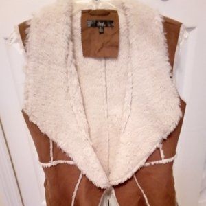 Vest Sz S. Slonl Brown Faux fur lining sleeveless